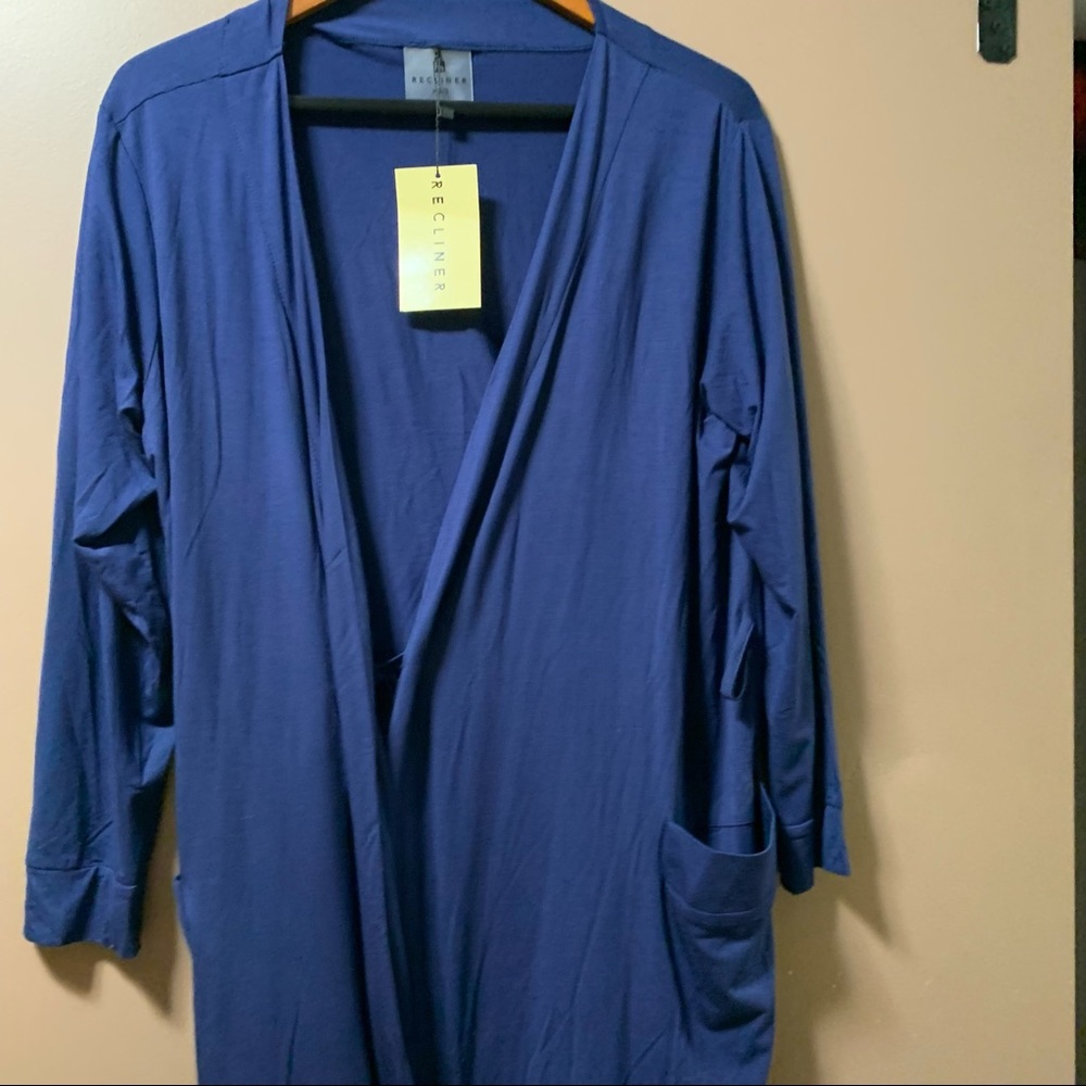Recliner Shorty Robe